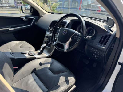 ボルボ　XC60　T5｜画像4