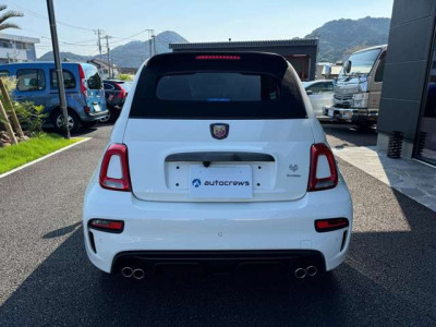 アバルト　695C　ツーリズモ｜画像4