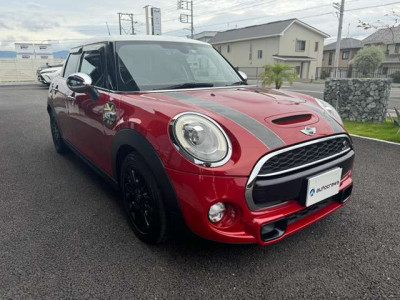 MINI　ミニ　クーパーＳ｜画像1
