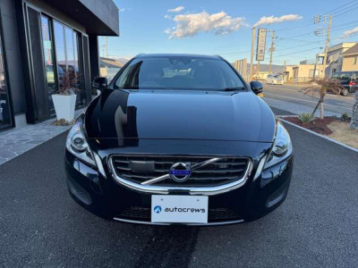 ボルボ　V60　DRIVe｜画像1