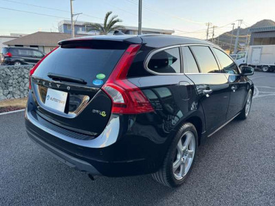 ボルボ　V60　DRIVe｜画像4