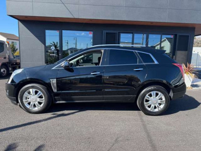 キャデラック SRXクロスオーバーラグジュアリー 4WD｜画像3