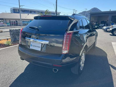 キャデラック SRXクロスオーバーラグジュアリー 4WD｜画像6