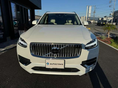 ボルボ　 XC90　B6 AWD インスクリプション｜画像1