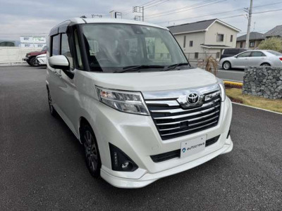 トヨタ  ルーミー  1.0 カスタム G-T｜画像2