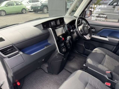 トヨタ  ルーミー  1.0 カスタム G-T｜画像8