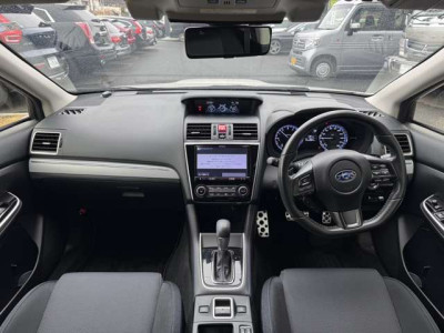 スバル  レヴォーグ1.6   GT-S    アイサイト   4WD｜画像7