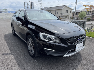 ボルボ   V60   クロスカントリーD4   クラシック ｜画像2