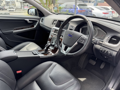 ボルボ   V60   クロスカントリーD4   クラシック ｜画像7