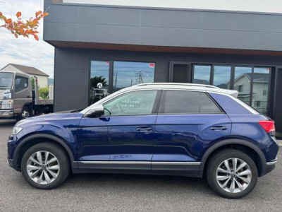フォルクスワーゲン T-ROC TDI スタイル デザイン パッケージ ディーゼルターボ｜画像4