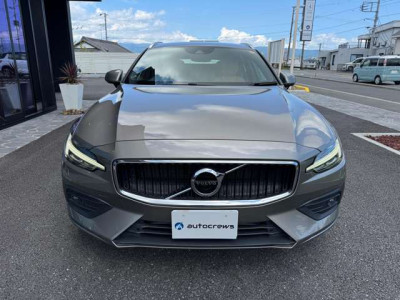 ボルボ   V60   T5 モメンタム｜画像1