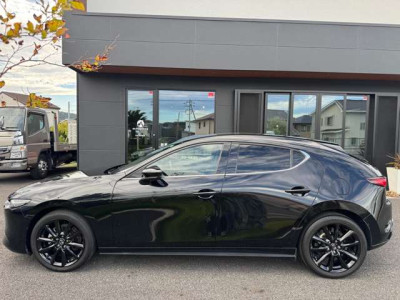 マツダ  MAZDA3  ファストバック     XDブラックトーンエディション ｜画像3