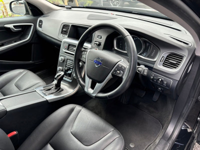 ボルボ V60 T4 SE|画像5