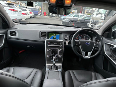 ボルボ V60 T4 SE|画像8