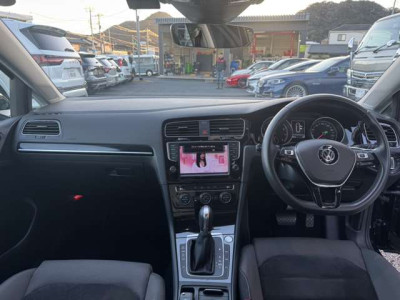 フォルクスワーゲン ゴルフヴァリアント  TSI ハイライン｜画像6