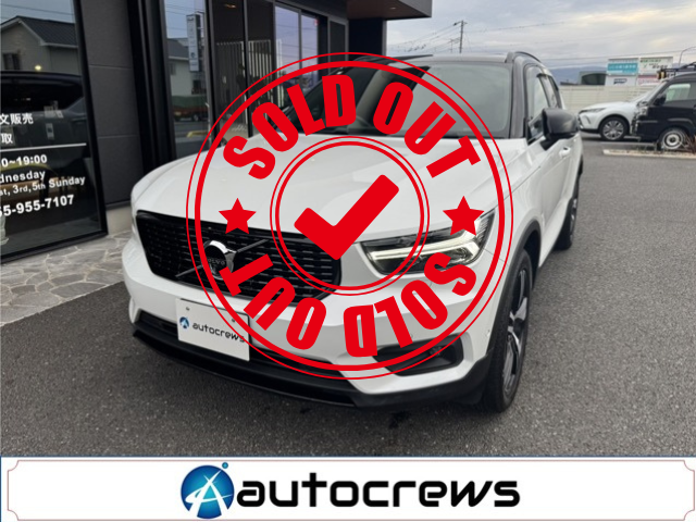 ボルボ XC40 T4 AWD Rデザイン｜画像0
