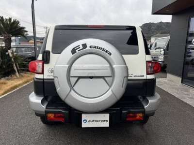 トヨタ FJクルーザー 4.0 カラーパッケージ 4WD｜画像2