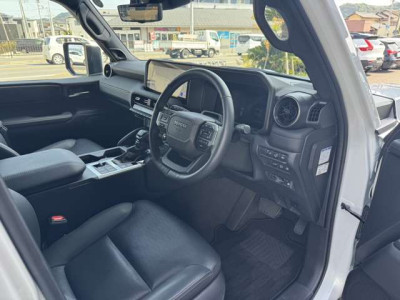 トヨタ ランドクルーザー250 2.8 VX ディーゼルターボ 4WD｜画像4