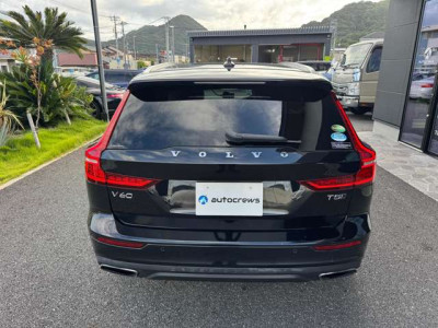 ボルボ V60クロスカントリー T5 AWD 4WD｜画像3
